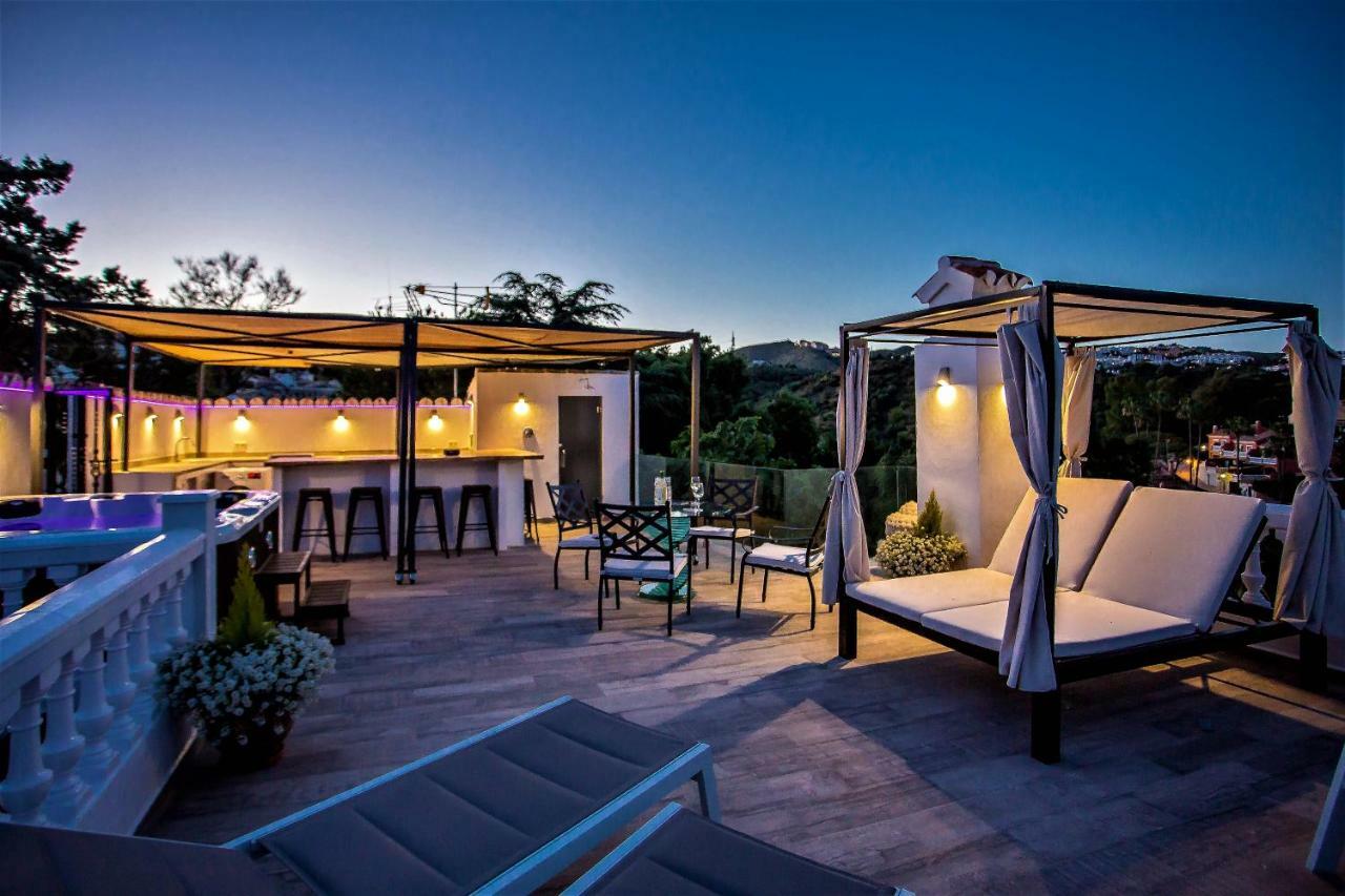 Luxury Villa With Swimming Pool And Jacuzzi Marbella Exteriör bild